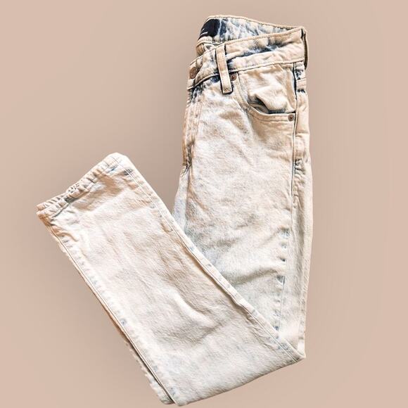 Gap Denim Women's Bleached blue Jeans Boyfriend Straight Size 0/25R - Picture 6 of 9